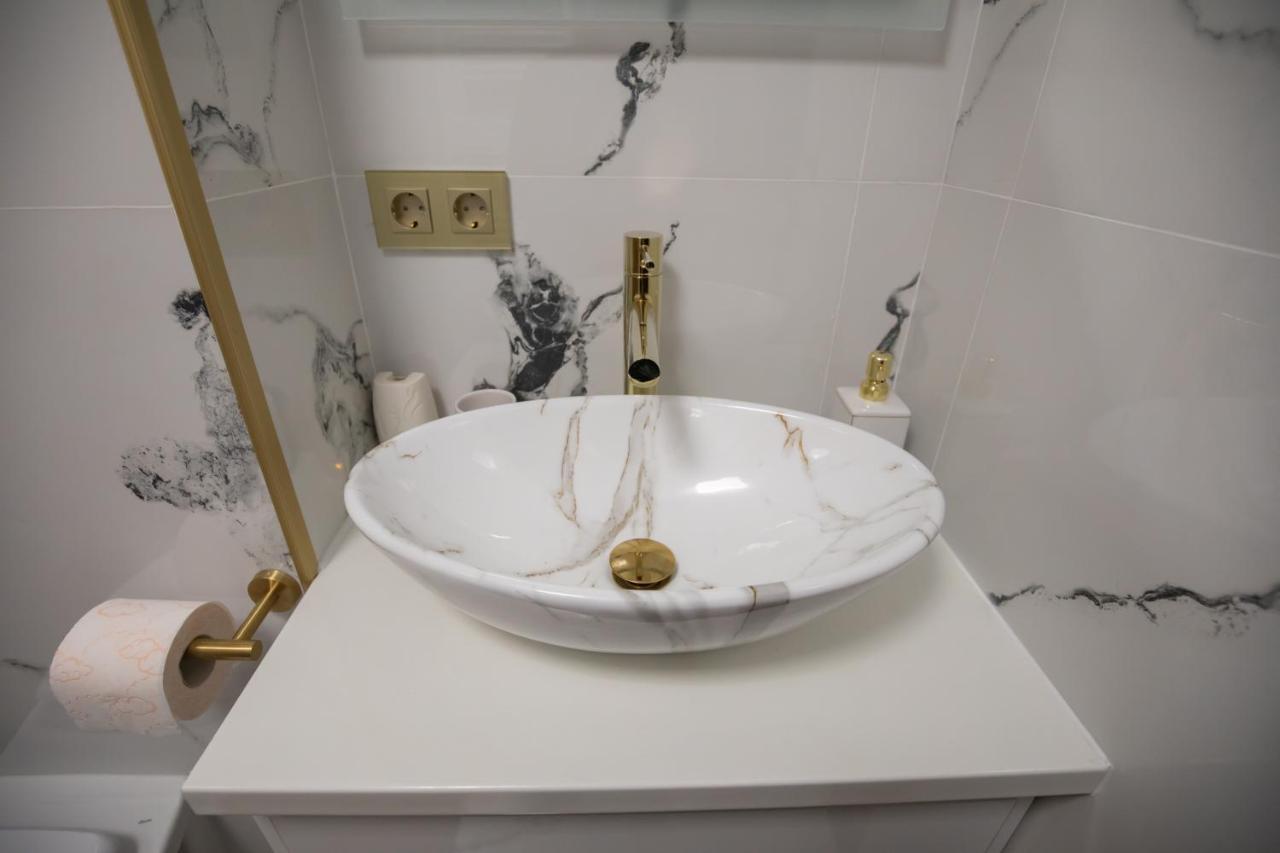 Tîrgu Ocna Apartament Gold מראה חיצוני תמונה